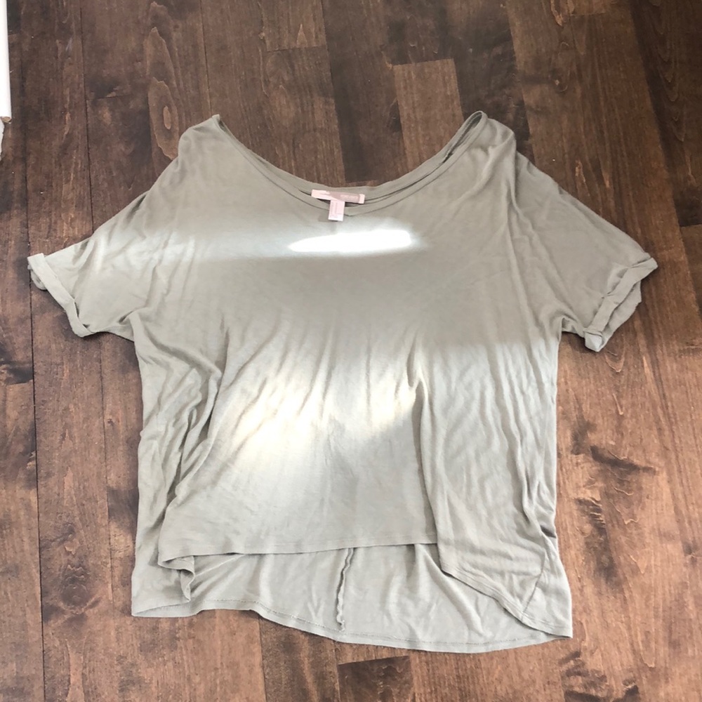 short sleeve high-low shirt